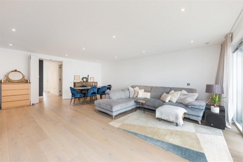 Arrange a viewing for New Providence Wharf, London